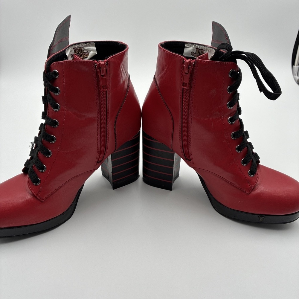 Hotel Transylvania Mavis Red Bat Wing Platform Boots FUN4051AD-6 Womens 6 - Picture 3 of 16